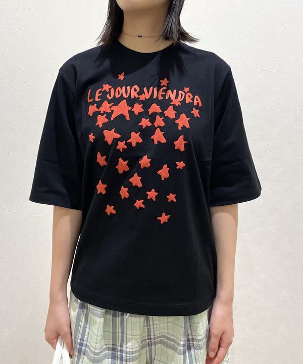 吉田 花さんの「BEAMS WOMEN｜ベルテッド バッグ」を使ったコーディネート