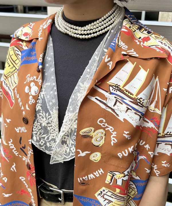 まつむさんの「BEAMS WOMEN｜BEAMS BOY / 樹脂 パール ロング ネックレス」を使ったコーディネート