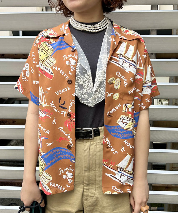 まつむさんの「BEAMS WOMEN｜BEAMS BOY / 樹脂 パール ロング ネックレス」を使ったコーディネート