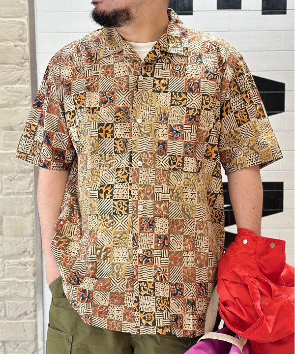 佐々木 優さんの「BEAMS WOMEN｜SIERRA DESIGNS &times; BEAMS PLUS / 別注 PACKABLE PANAMINT VEST」を使ったコーディネート