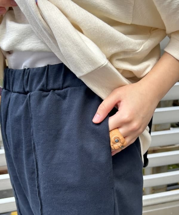 まつむさんの「BEAMS WOMEN｜BEAMS BOY / 樹脂 パール ロング ネックレス」を使ったコーディネート