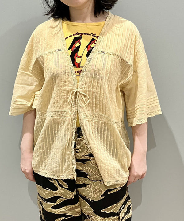 乙藤 侑里さんの「BEAMS WOMEN｜BEAMS BOY / ヴィンテージ レース ピンタック」を使ったコーディネート