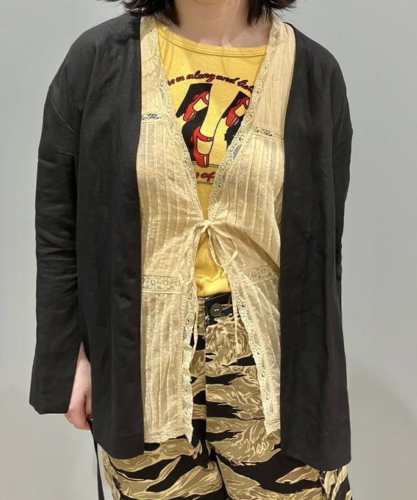 乙藤 侑里さんの「BEAMS WOMEN｜BEAMS BOY / ヴィンテージ レース ピンタック」を使ったコーディネート