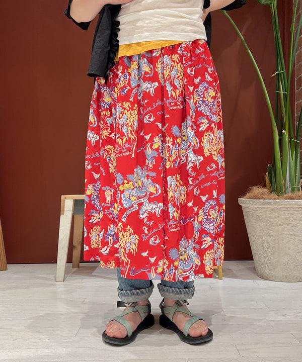 エノモト アミさんの「BEAMS WOMEN｜Chaco × BEAMS BOY / 別注 Z CLOUD 24SS」を使ったコーディネート