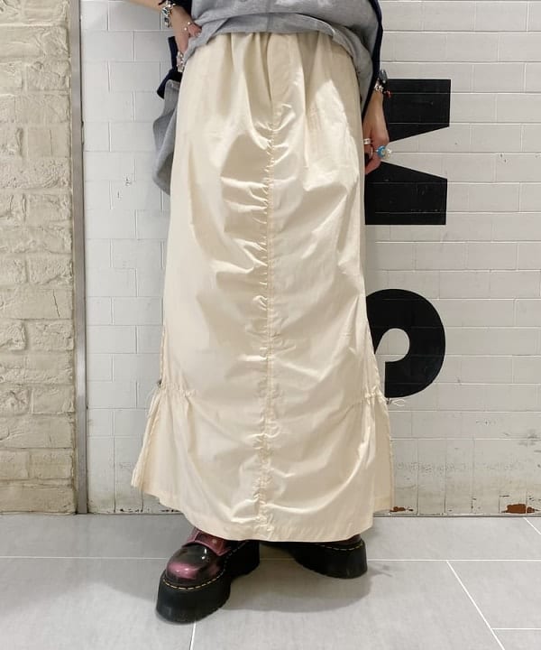 りかちょび/岸本梨佳さんの「BEAMS WOMEN｜Ray BEAMS / メッシュ レイヤー ドロスト スカート」を使ったコーディネート