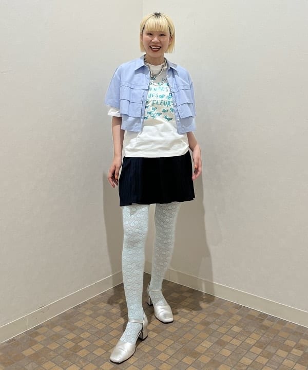 あさひさんの「BEAMS WOMEN｜MIYAO × Ray BEAMS / 別注 NOUS SOMMES DES FLEURS Tシャツ」を使ったコーディネート