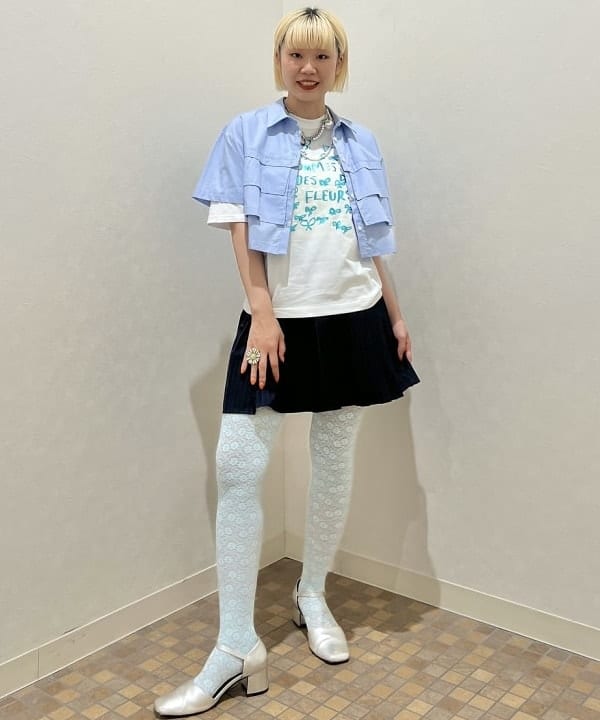 あさひさんの「BEAMS WOMEN｜MIYAO × Ray BEAMS / 別注 NOUS SOMMES DES FLEURS Tシャツ」を使ったコーディネート