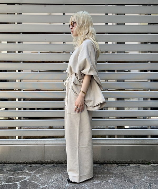 ナツハさんの「BEAMS WOMEN｜ボーイ ベーシック Tシャツ」を使ったコーディネート