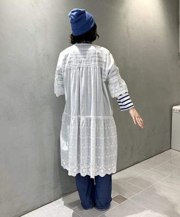 小原 もこさんの「BEAMS WOMEN｜BEAMS BOY / 樹脂 パール ロング ネックレス」を使ったコーディネート