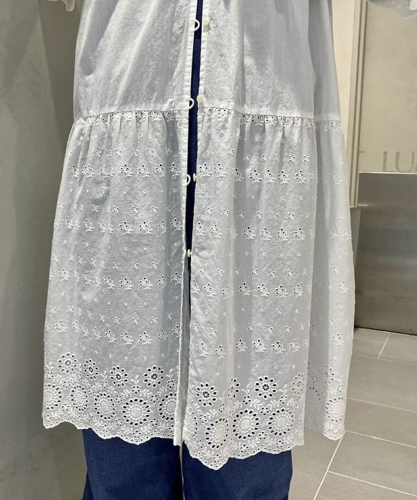 小原 もこさんの「BEAMS WOMEN｜BEAMS BOY / 樹脂 パール ロング ネックレス」を使ったコーディネート