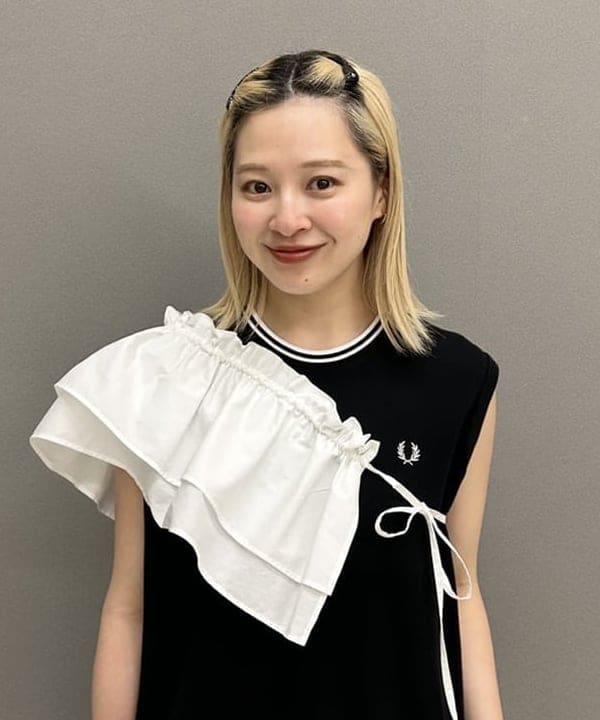 ナカノ アイさんの「BEAMS WOMEN｜ステンレス ハート ＆ チェーン ブレスレット」を使ったコーディネート