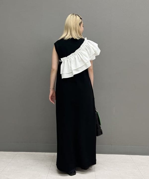 ナカノ アイさんの「BEAMS WOMEN｜ステンレス ハート ＆ チェーン ブレスレット」を使ったコーディネート