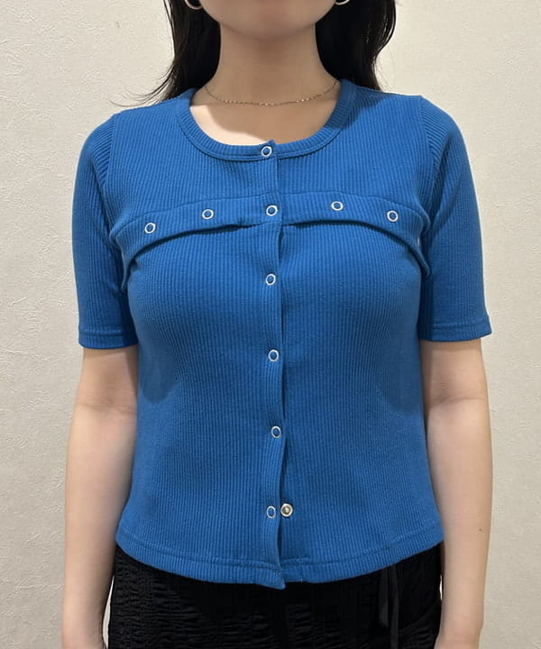 Sakiさんの「BEAMS WOMEN｜Ray BEAMS / リング ドット ボタン カーディガン」を使ったコーディネート