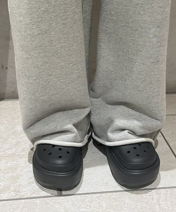 シロヤマさんの「BEAMS WOMEN｜crocs / STOMP CLOG」を使ったコーディネート