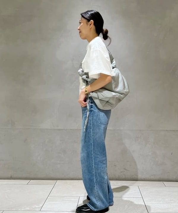 内山 美咲さんの「BEAMS WOMEN｜Ray BEAMS / ティアード クロップド シャツ」を使ったコーディネート