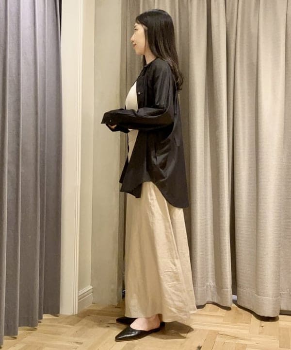 りえさんの「BEAMS WOMEN｜Demi-Luxe BEAMS /  KHADI オーバーシャツ」を使ったコーディネート
