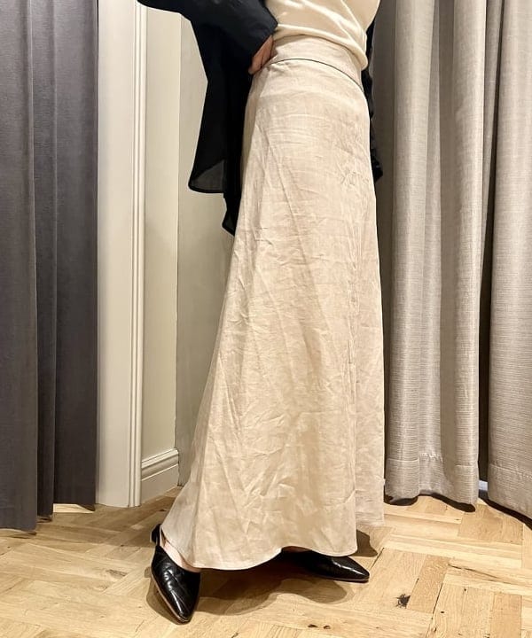 りえさんの「BEAMS WOMEN｜Demi-Luxe BEAMS /  KHADI オーバーシャツ」を使ったコーディネート
