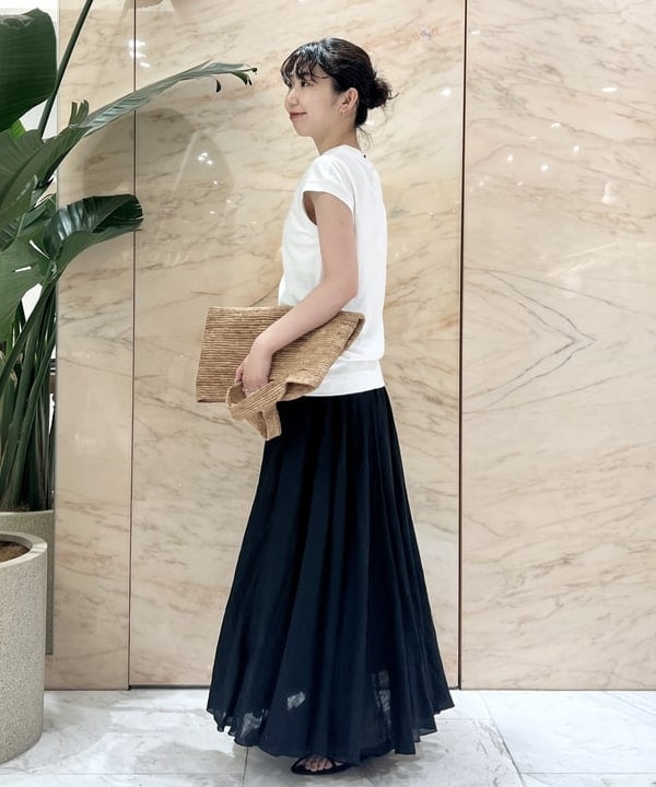 中丸　栞さんの「BEAMS WOMEN｜」を使ったコーディネート