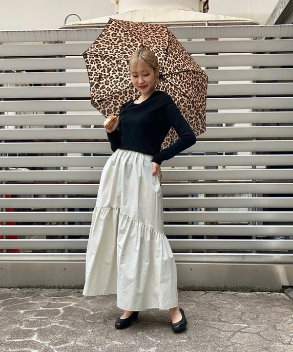 YUIさんの「BEAMS WOMEN｜Demi-Luxe BEAMS / オフショルダ― プルオーバーニット」を使ったコーディネート