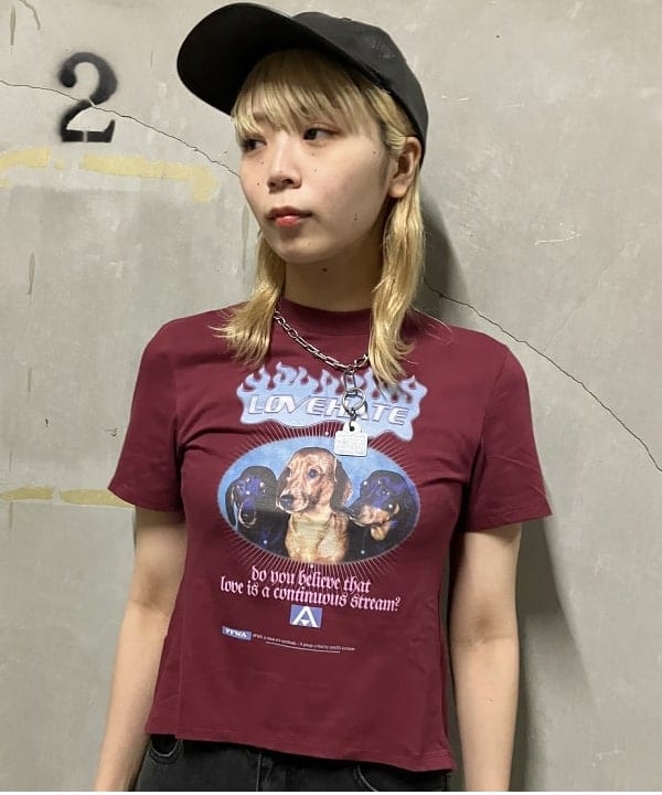 シマダリツコさんの「BEAMS WOMEN｜Ray BEAMS / ダメージ デニム パンツ」を使ったコーディネート