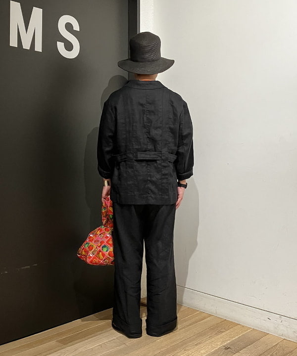 土田 達也さんの「BEAMS WOMEN｜HEY！Mrs ROSE / Metallic Bushy バッグ」を使ったコーディネート