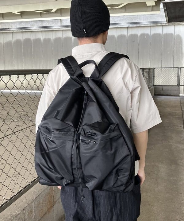 ホサカさんの「BEAMS WOMEN｜SLOW_NY_RUCK」を使ったコーディネート