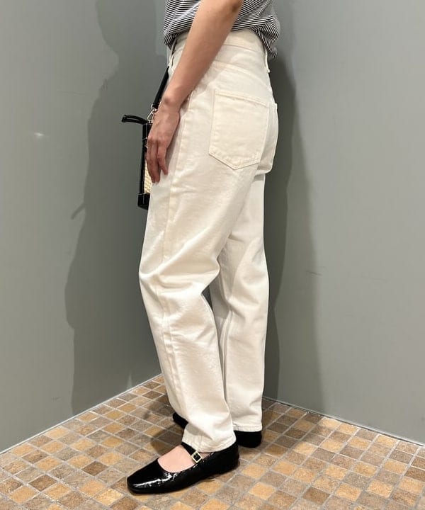 篠崎 香月さんの「BEAMS WOMEN｜SLOANE / コットン天竺  Tシャツ」を使ったコーディネート