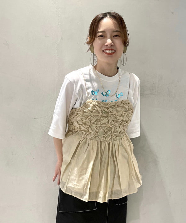 カタヤマ アヤさんの「BEAMS WOMEN｜Ray BEAMS / ペーパー クリップ チェーン ネックレス」を使ったコーディネート