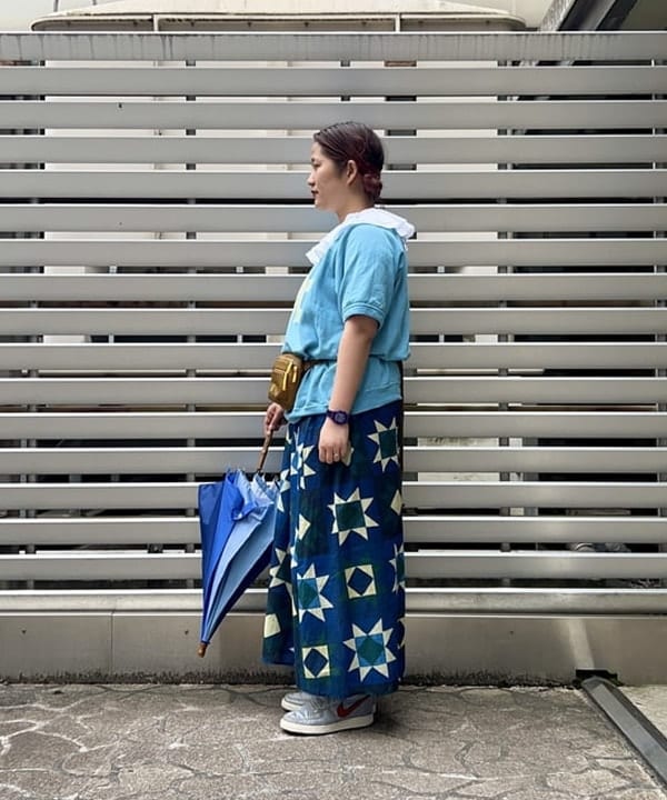 Kyooka Sayakaさんの「BEAMS WOMEN｜BEAMS BOY / BOY キルトプリント ロングスカート」を使ったコーディネート