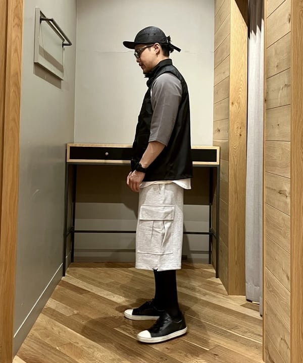 くりちゃんさんの「BEAMS WOMEN｜スウェット カーゴ ショートパンツ」を使ったコーディネート