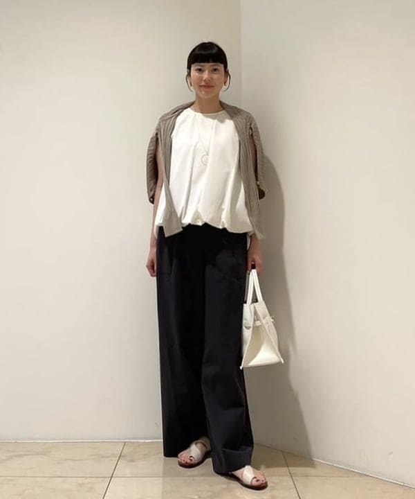 Ichika Hondaさんの「BEAMS WOMEN｜VIOLAd’ORO / TRERO シュリンク クロア トートバッグ M」を使ったコーディネート