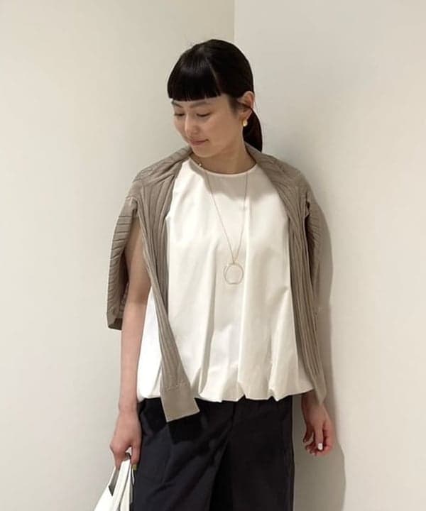 Ichika Hondaさんの「BEAMS WOMEN｜VIOLAd’ORO / TRERO シュリンク クロア トートバッグ M」を使ったコーディネート