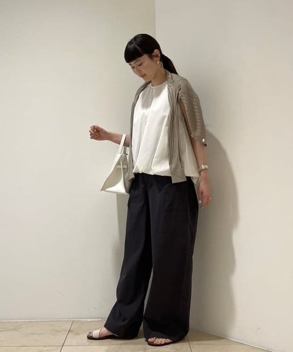 Ichika Hondaさんの「BEAMS WOMEN｜VIOLAd’ORO / TRERO シュリンク クロア トートバッグ M」を使ったコーディネート