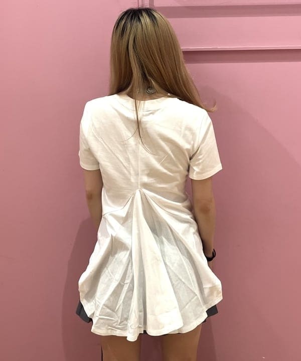 コスゲさんの「BEAMS WOMEN｜▲Dr.Martens / 1B60 BEX 20 ホール ブーツ」を使ったコーディネート