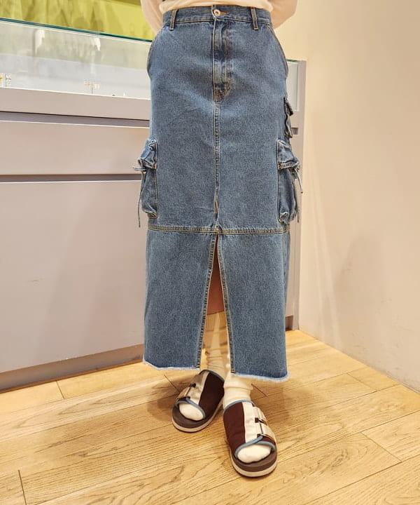 saori KATOさんの「BEAMS WOMEN｜Ray BEAMS / ビーズ ミックス ストーン ネックレス」を使ったコーディネート
