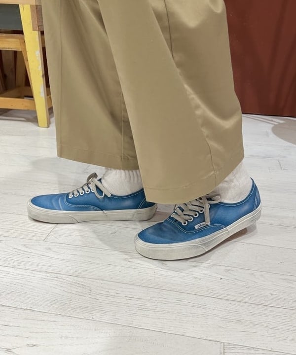 エノモト アミさんの「BEAMS WOMEN｜Dickies × BEAMS BOY / 別注 ワイド ダブルニー パンツ」を使ったコーディネート