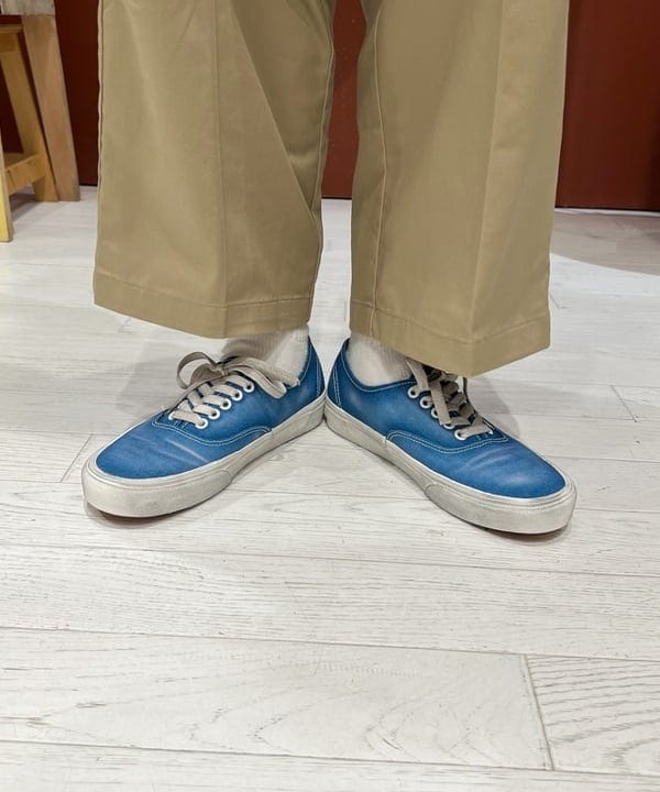 エノモト アミさんの「BEAMS WOMEN｜Dickies × BEAMS BOY / 別注 ワイド ダブルニー パンツ」を使ったコーディネート