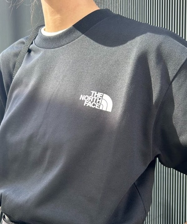 清水 彩乃さんの「BEAMS WOMEN｜Manhattan Portage / 別注 MP1603-3EMB-BMB」を使ったコーディネート