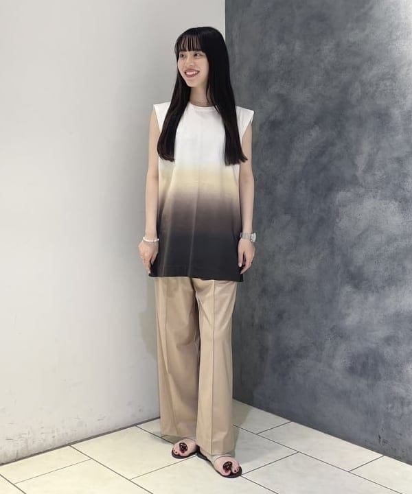 高木 菜央さんの「BEAMS WOMEN｜LAOCOONTE / VALEN サンダル」を使ったコーディネート