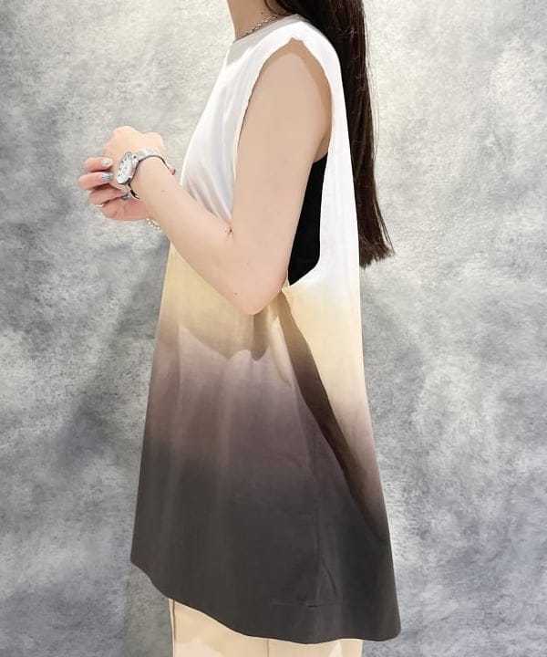 高木 菜央さんの「BEAMS WOMEN｜LAOCOONTE / VALEN サンダル」を使ったコーディネート