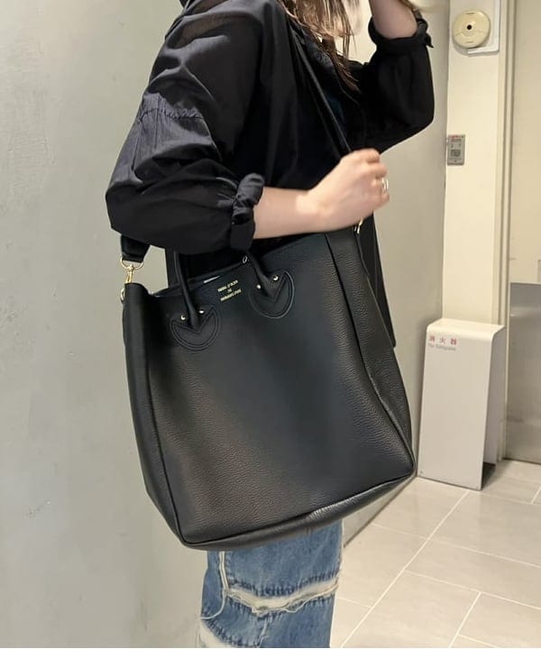 CHIHIROさんの「BEAMS WOMEN｜Demi-Luxe BEAMS /  KHADI オーバーシャツ」を使ったコーディネート