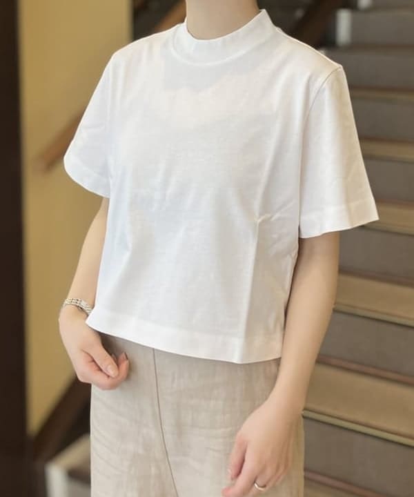 蒲原 捺美さんの「BEAMS WOMEN｜Demi-Luxe BEAMS / モックネック ショート Tシャツ」を使ったコーディネート