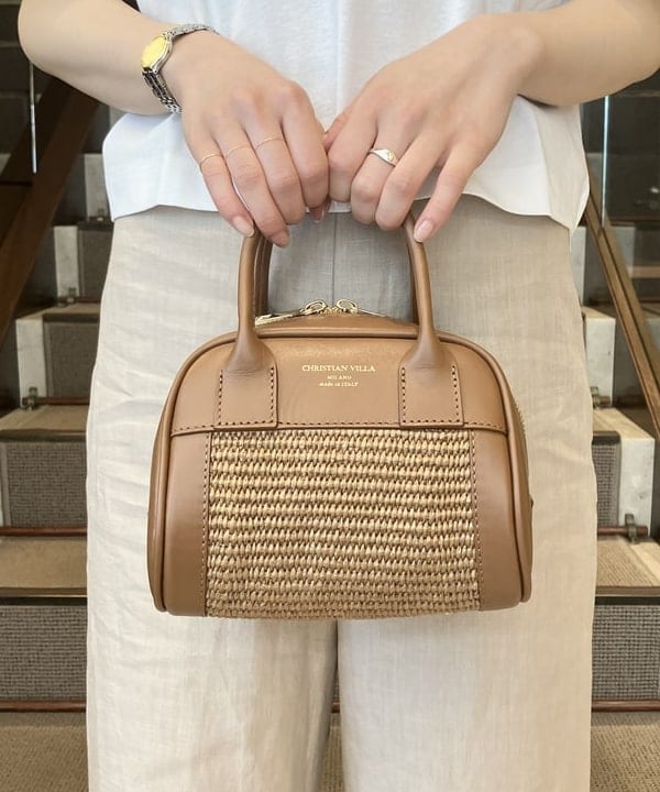 蒲原 捺美さんの「BEAMS WOMEN｜Demi-Luxe BEAMS / モックネック ショート Tシャツ」を使ったコーディネート