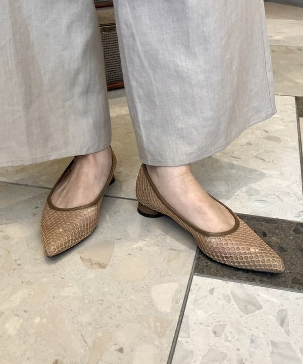 蒲原 捺美さんの「BEAMS WOMEN｜Demi-Luxe BEAMS / モックネック ショート Tシャツ」を使ったコーディネート