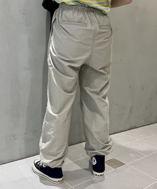 小原 もこさんの「BEAMS WOMEN｜【別注】GREGORY / NICE DAY NEW」を使ったコーディネート