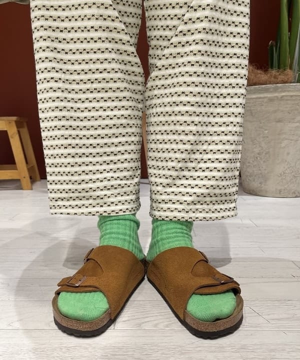 クロサワさんの「BEAMS WOMEN｜SLOW_NY_HELMET」を使ったコーディネート