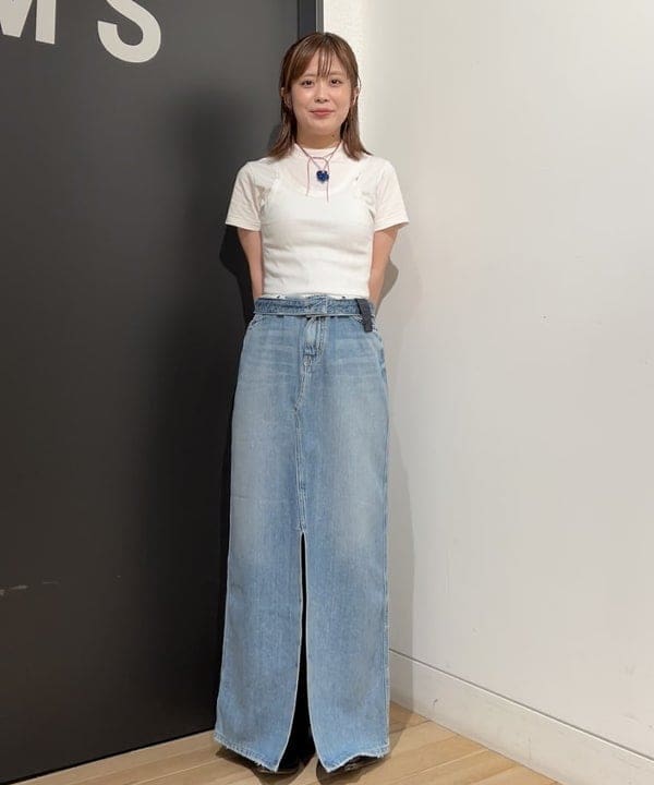 安藤 菜央さんの「BEAMS WOMEN｜ボーイ ベーシック Tシャツ」を使ったコーディネート