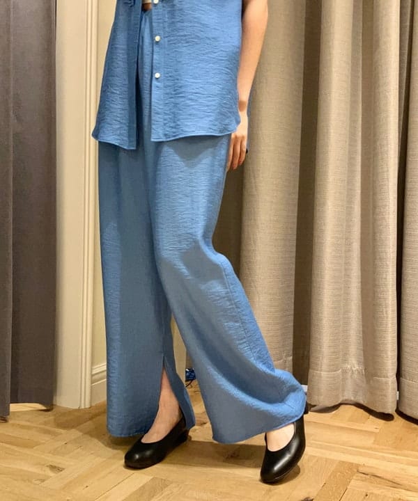 YUIさんの「BEAMS WOMEN｜Demi-Luxe BEAMS / リブ ニット ビスチェ」を使ったコーディネート