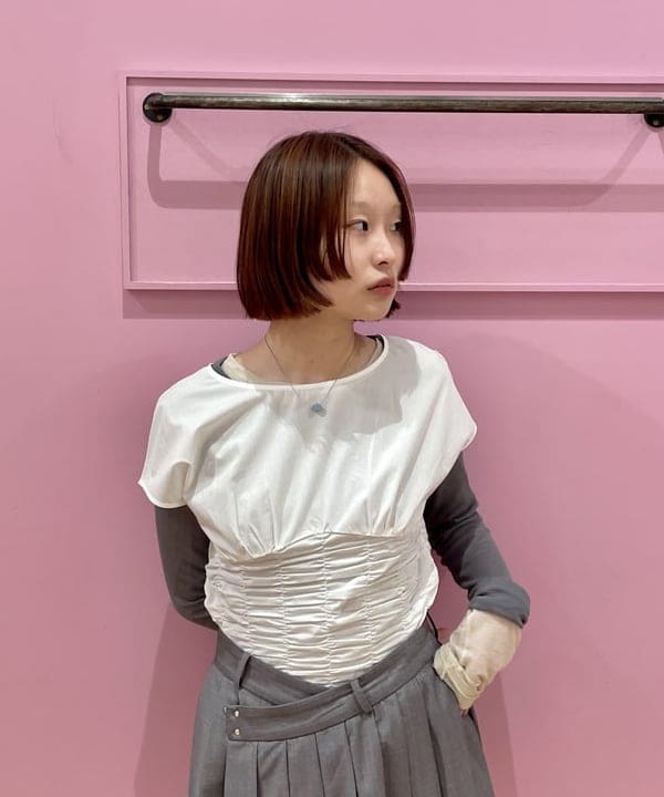 水野 萌香さんの「BEAMS WOMEN｜Ray BEAMS / シャーリング ギャザー ウエスト フレンチスリーブ トップス」を使ったコーディネート