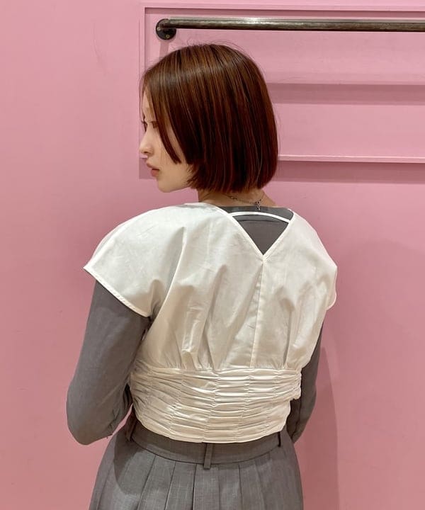 水野 萌香さんの「BEAMS WOMEN｜Ray BEAMS / シャーリング ギャザー ウエスト フレンチスリーブ トップス」を使ったコーディネート